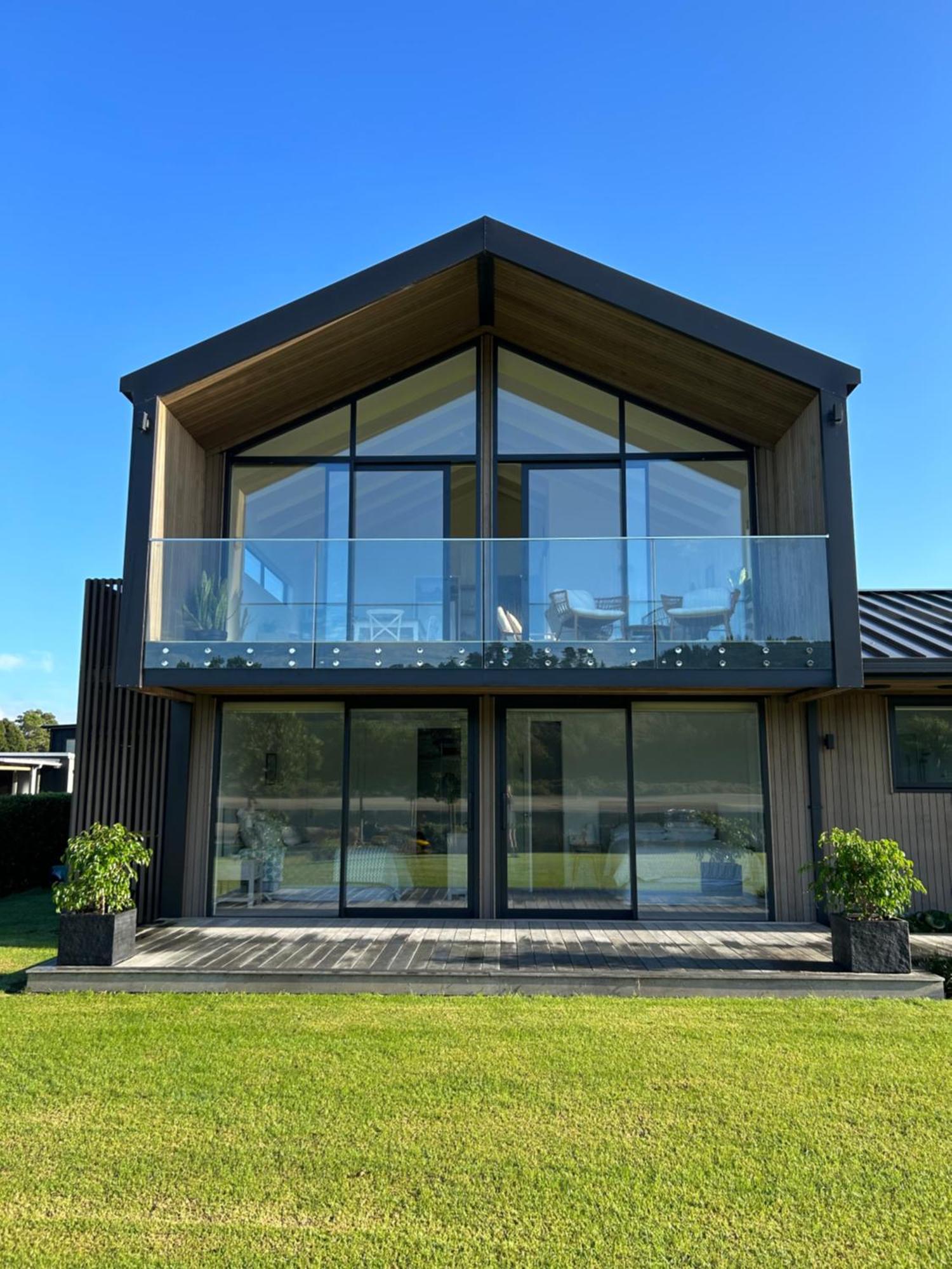 Purangi Waterfront Retreat Lägenhet Cooks Beach Exteriör bild